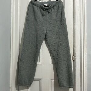 Nike Therma-Fit Fuzzy Women’s Training Pants Gray Size Large